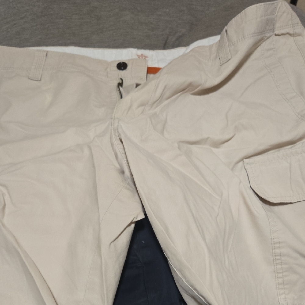 Dockers Men's Light Beige Cargo Shorts
